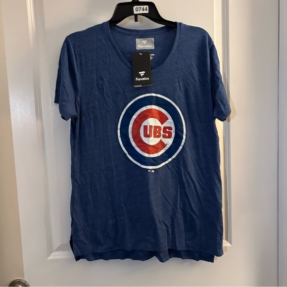 Fanatics Tops - Fanatics Blue Cubs T-Shirt